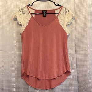 EUC Rue 21 mauve shirt
